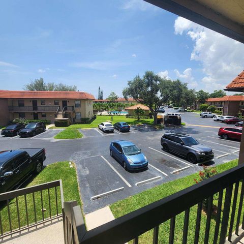 21902 LAKE FOREST Circle 206, Boca Raton, FL 33433