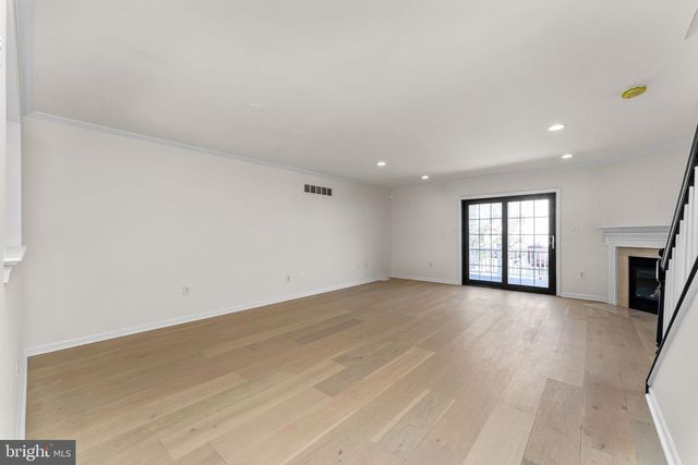 729 E OAK ST, Norristown, PA 19401