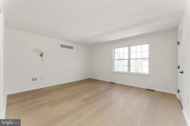 729 E OAK ST, Norristown, PA 19401