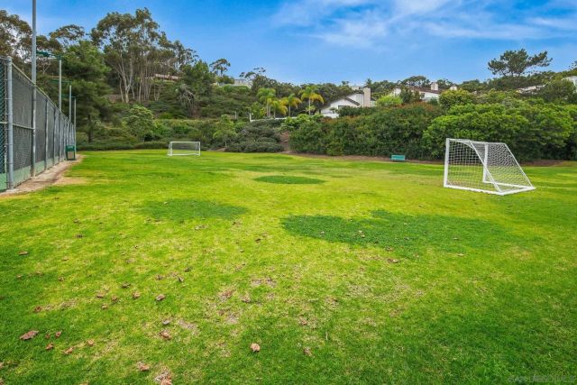 2538 Caminito Muirfield, La Jolla, CA 92037