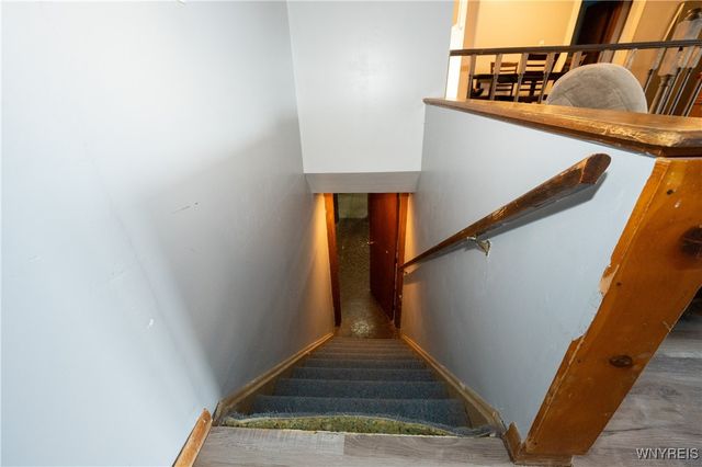 16 Oakwood Drive, Cheektowaga, NY 14227