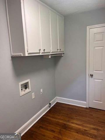 871 Cedar Trace SW, Lilburn, GA 30047