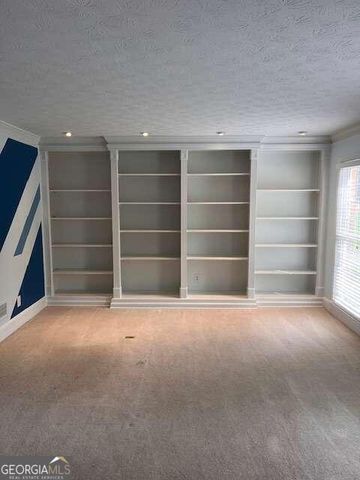 871 Cedar Trace SW, Lilburn, GA 30047