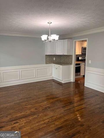 871 Cedar Trace SW, Lilburn, GA 30047