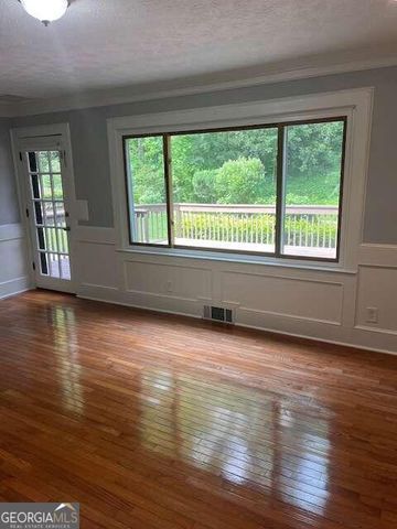 871 Cedar Trace SW, Lilburn, GA 30047