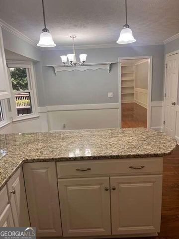 871 Cedar Trace SW, Lilburn, GA 30047