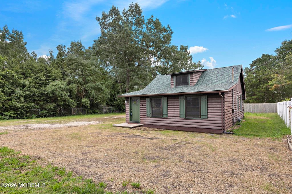 833 Windsor Street, Forked River, NJ 08731