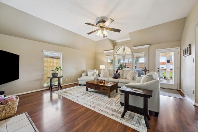 7415 Tranquil River Drive, Pasadena, TX 77505