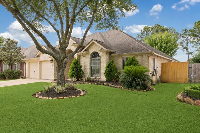 7415 Tranquil River Drive, Pasadena, TX 77505