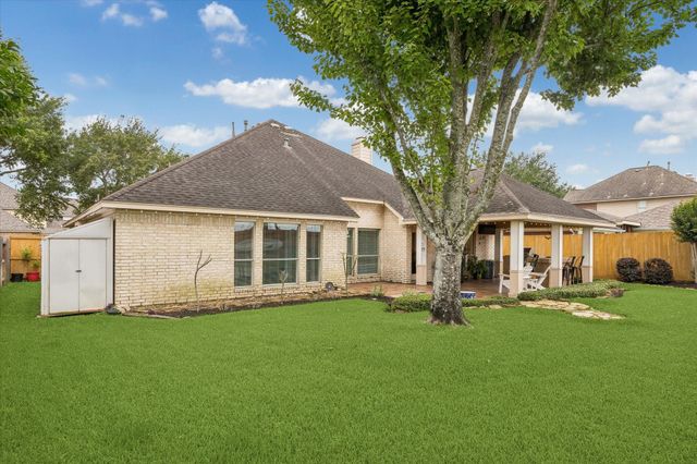 7415 Tranquil River Drive, Pasadena, TX 77505