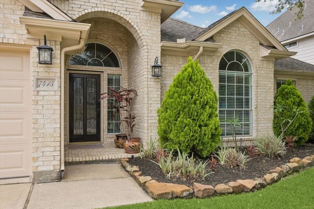 7415 Tranquil River Drive, Pasadena, TX 77505