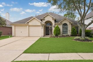 7415 Tranquil River Drive, Pasadena, TX 77505