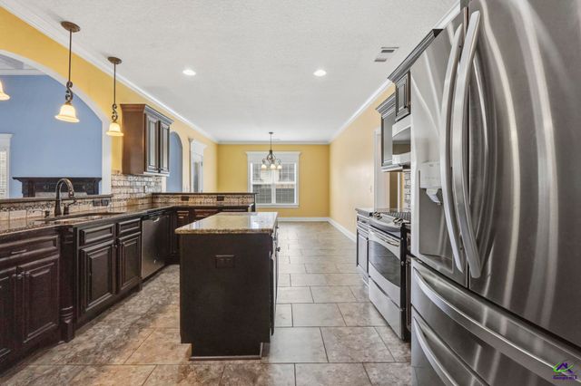 304 Montgomery Street, Warner Robins, GA 31088