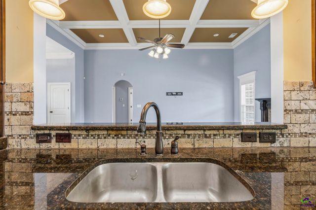 304 Montgomery Street, Warner Robins, GA 31088