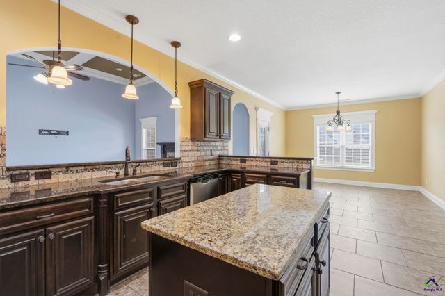 304 Montgomery Street, Warner Robins, GA 31088
