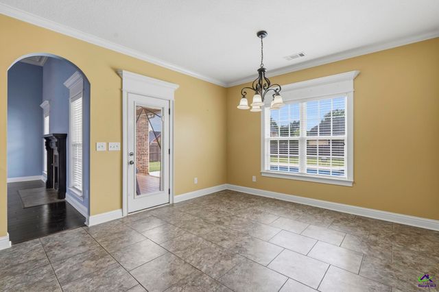 304 Montgomery Street, Warner Robins, GA 31088