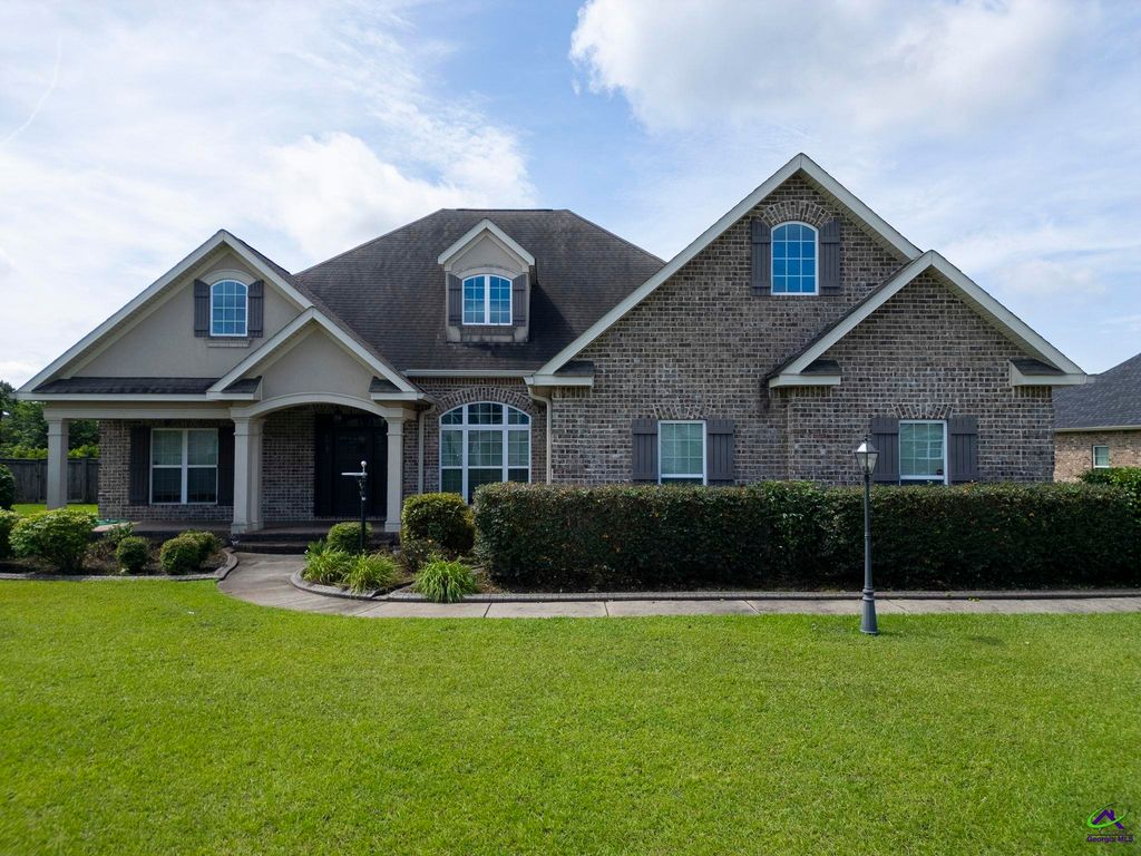 304 Montgomery Street, Warner Robins, GA 31088