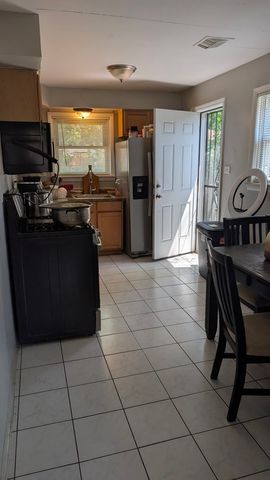 12207 S Elizabeth Street, Chicago, IL 60643