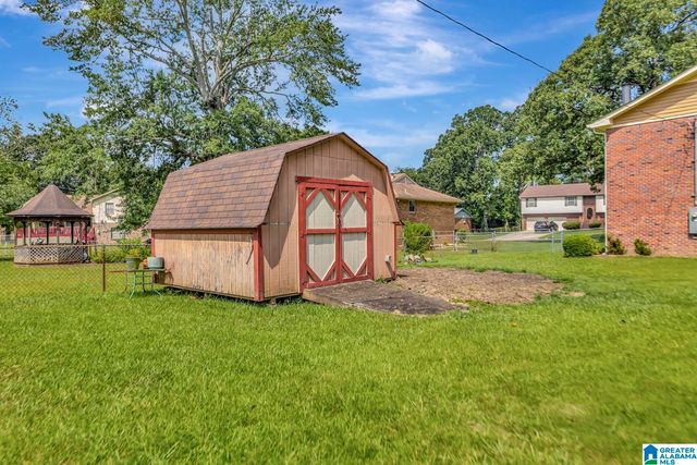 614 GREENBRIAR ROAD, Fairfield, AL 35064
