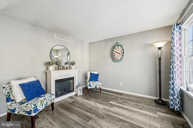 60 WILSON DR, Sicklerville, NJ 08081