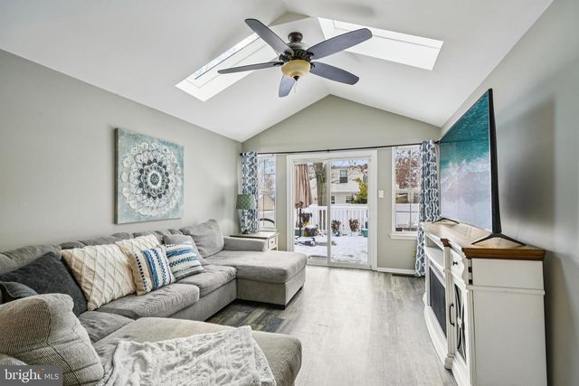 60 WILSON DR, Sicklerville, NJ 08081