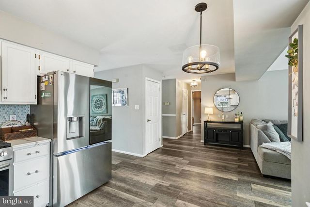 60 WILSON DR, Sicklerville, NJ 08081