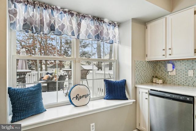 60 WILSON DR, Sicklerville, NJ 08081