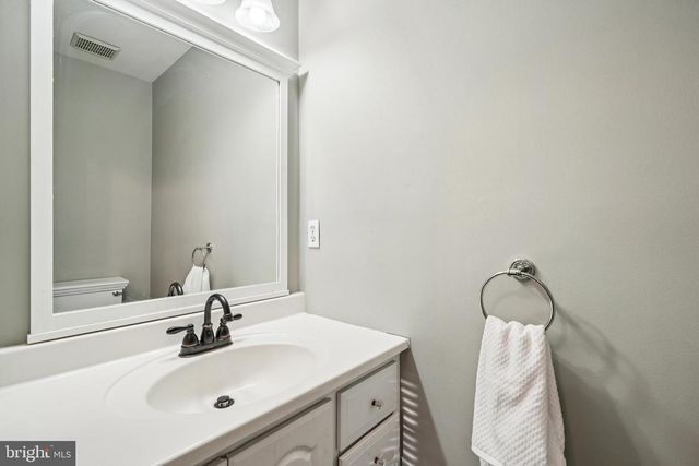 60 WILSON DR, Sicklerville, NJ 08081