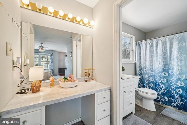 60 WILSON DR, Sicklerville, NJ 08081