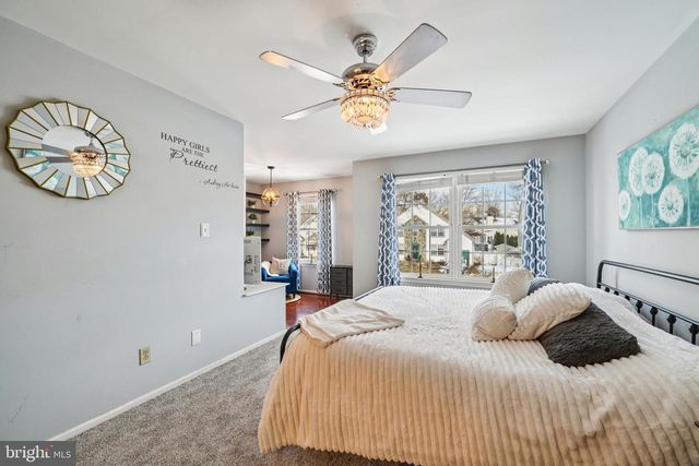 60 WILSON DR, Sicklerville, NJ 08081