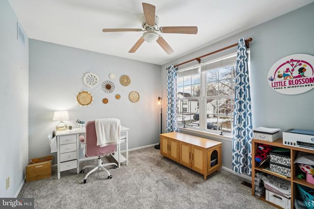 60 WILSON DR, Sicklerville, NJ 08081