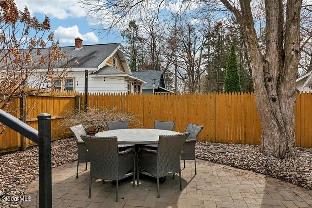 42 Irving Road, Scotia, NY 12302