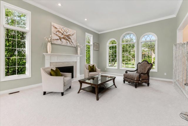 5539 Carrollton Court, Rochester, MI 48306