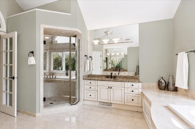 5539 Carrollton Court, Rochester, MI 48306