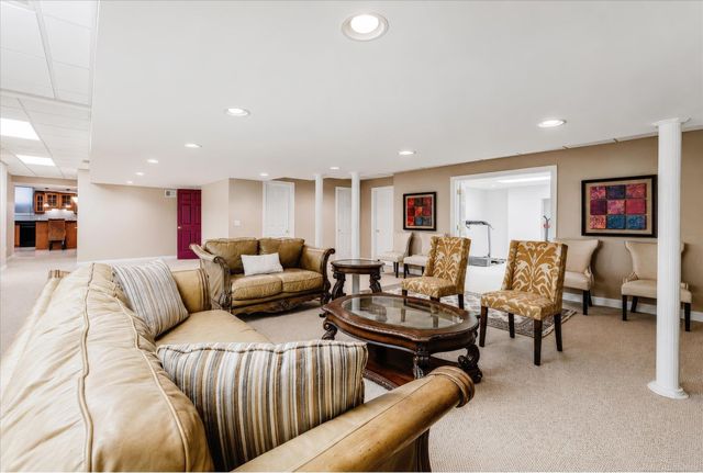 5539 Carrollton Court, Rochester, MI 48306