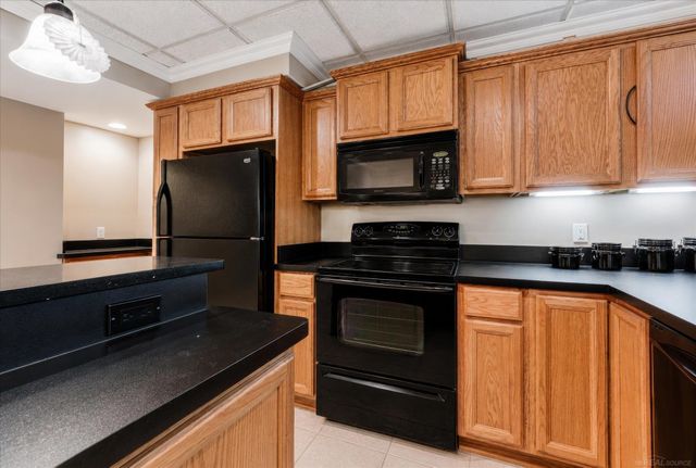 5539 Carrollton Court, Rochester, MI 48306