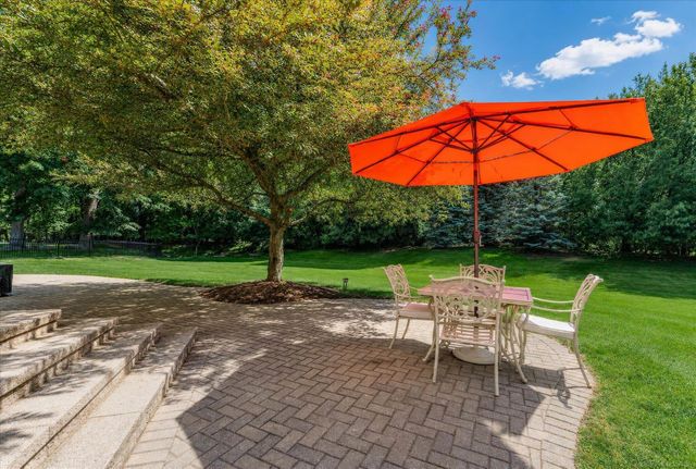 5539 Carrollton Court, Rochester, MI 48306