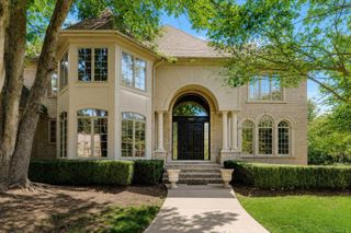 5539 Carrollton Court, Rochester, MI 48306