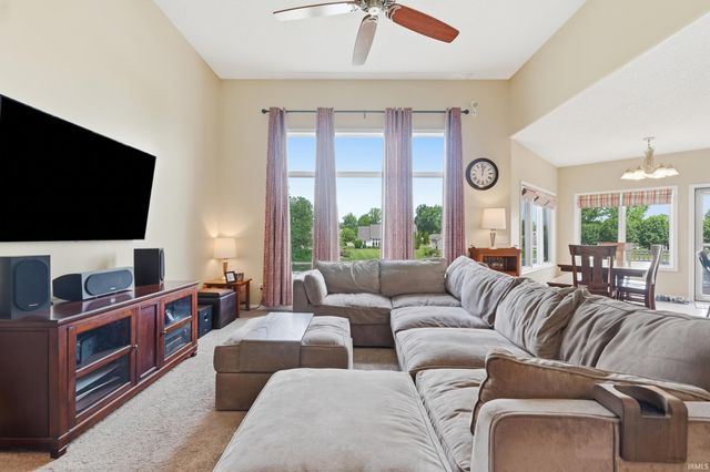 1209 Crooked Creek Parkway, Fort Wayne, IN 46845