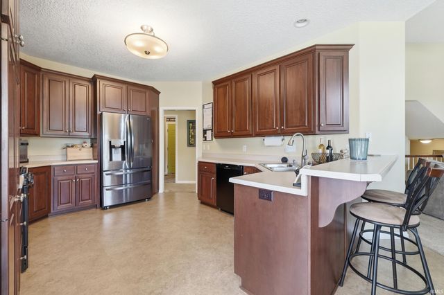 1209 Crooked Creek Parkway, Fort Wayne, IN 46845