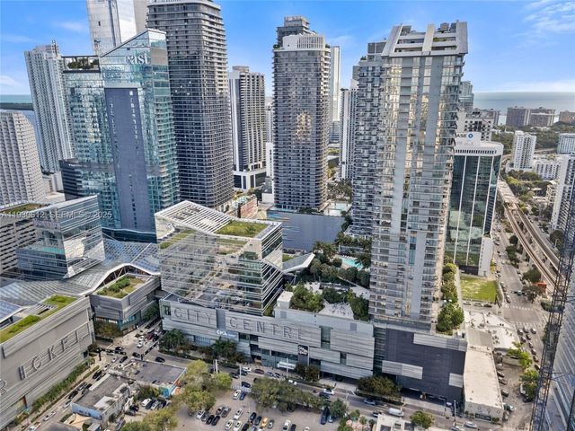 88 SW 7th St 3212, Miami, FL 33130