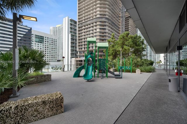 88 SW 7th St 3212, Miami, FL 33130