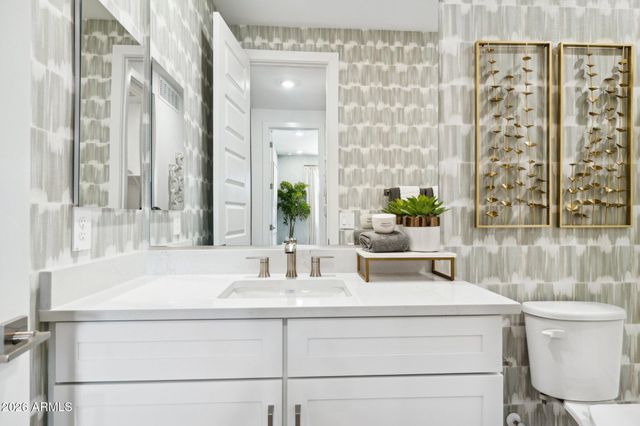 2579 E VILLA LINDA Drive, Phoenix, AZ 85024