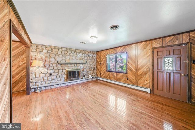 1359 PEACH ST, Upper Chichester, PA 19061