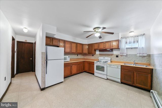 1359 PEACH ST, Upper Chichester, PA 19061