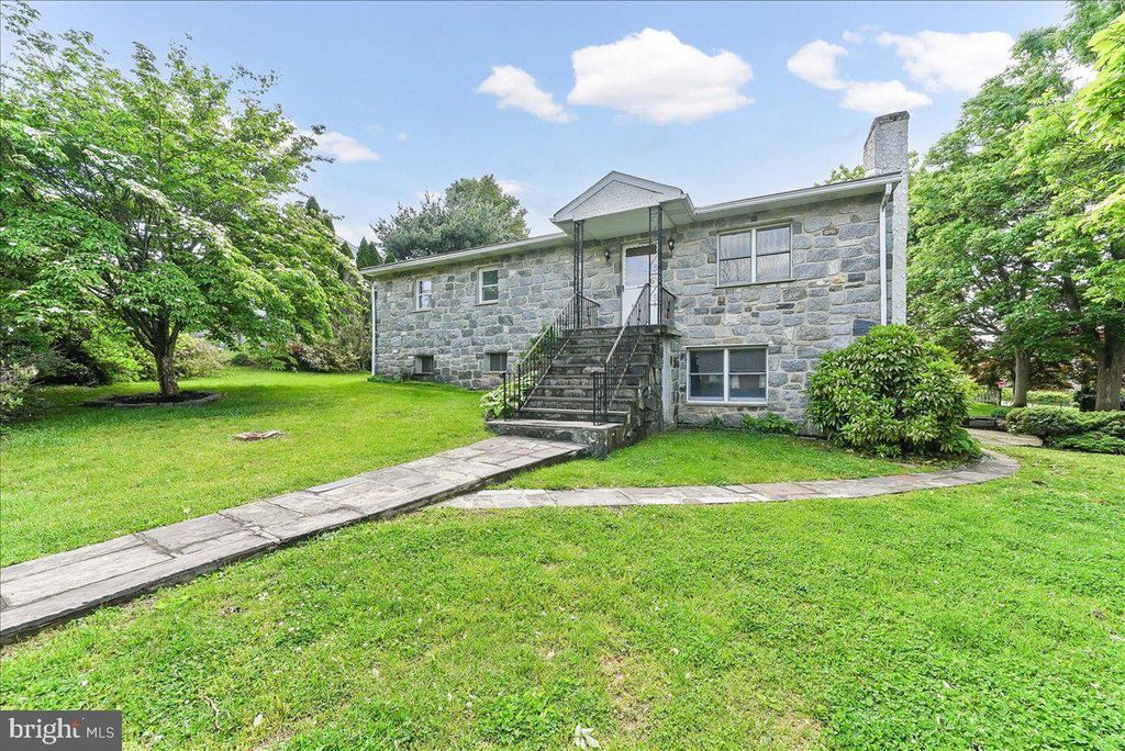 1359 PEACH ST, Upper Chichester, PA 19061