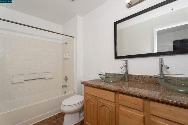 115 Dursey Dr, Pinole, CA 94564