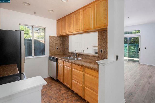 115 Dursey Dr, Pinole, CA 94564