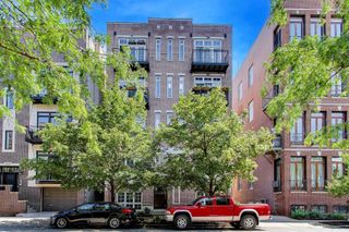 1875 N WINNEBAGO Avenue 4W, Chicago, IL 60647