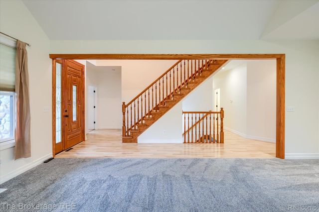 9055 N Island Drive, Flushing Charter Township, MI 48433